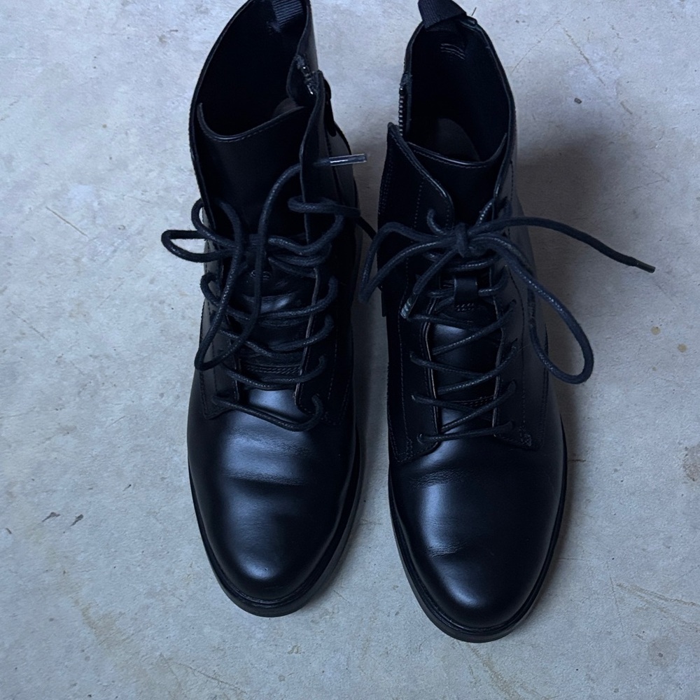 Everlane Black Leather Women’s Boots